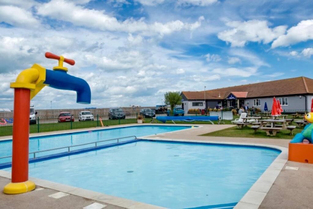 Seaview Park Premium Static Caravan Whitstable Villa Bagian luar foto